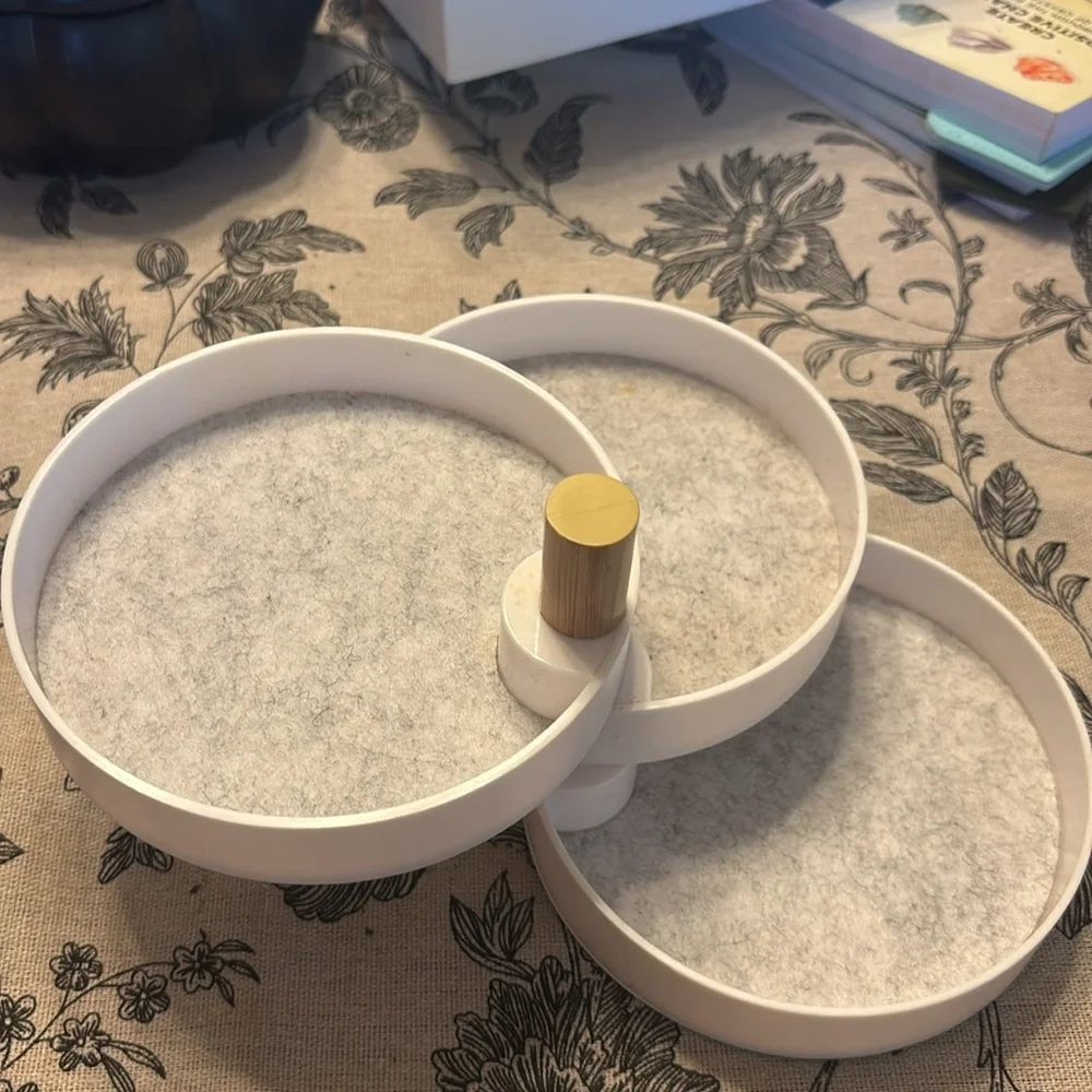 3 Tier Swivel Jewelry Tray - Picture 3 of 6